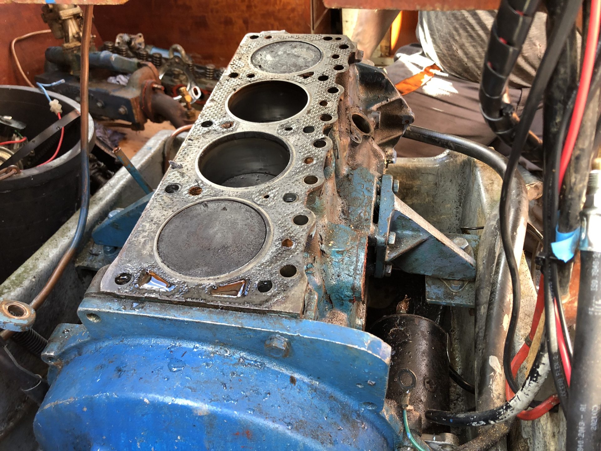 Cylinder head removed and viewed from the cockpit