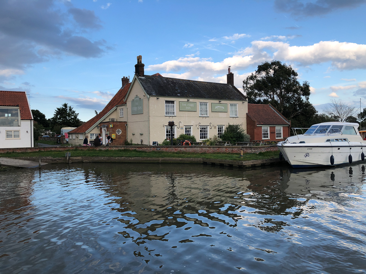 The Ferry Inn at Stokesby - Must pop in one day