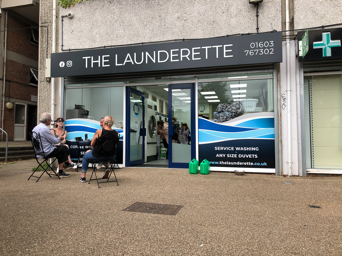 Great coin operated laundry, open late on Thursdays but a 40 minute walk from the yacht station. There is one closer, but it's a dive !